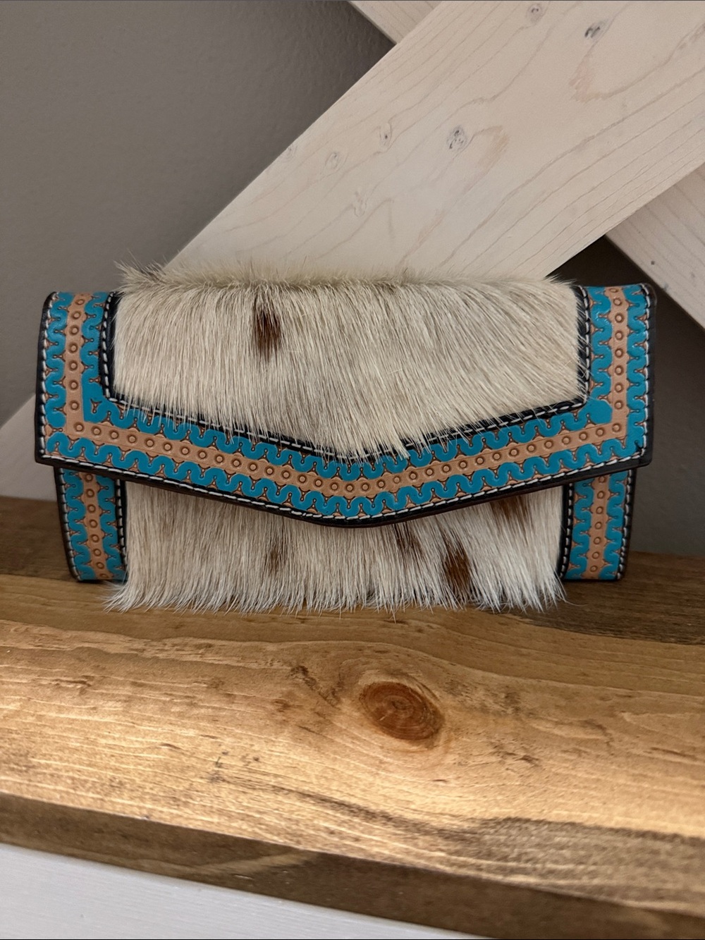 Genuine leather wallet-Handcrafted Leather Cowhide Wallet Tooled Turquoise; NWOT - Picture 4 of 12